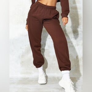 Pretty Little Thing PLT Sweatpants Jogger US size 10 brown.